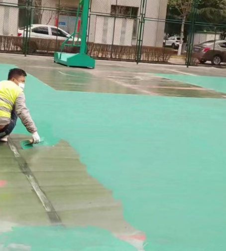 西青球场地面翻新